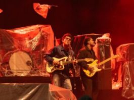 Solo Fernández con su repertorio único abrieron concierto de «The Killers» solo-fernandez-con-su-repertorio-unico-abrieron-concierto-de-«the-killers»