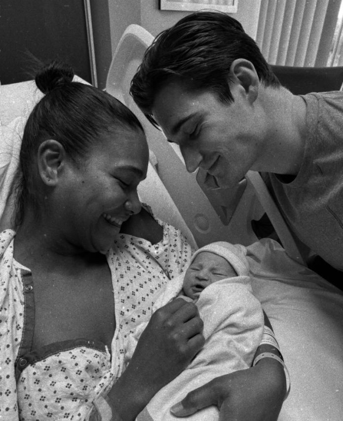 la-supermodelo-dominicana-arlenis-sosa-se-convierte-en-madre-y-comparte-su-felicidad