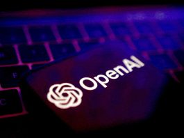 OpenAI reconfigura su estrategia de hardware: auriculares antes que dispositivos avanzados. openai-reconfigura-su-estrategia-de-hardware:-auriculares-antes-que-dispositivos-avanzados.