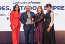 ANMEPRO reconoce a Lupillo Rivera por su compromiso con el empoderamiento femenino en República Dominicana anmepro-reconoce-a-lupillo-rivera-por-su-compromiso-con-el-empoderamiento-femenino-en-republica-dominicana