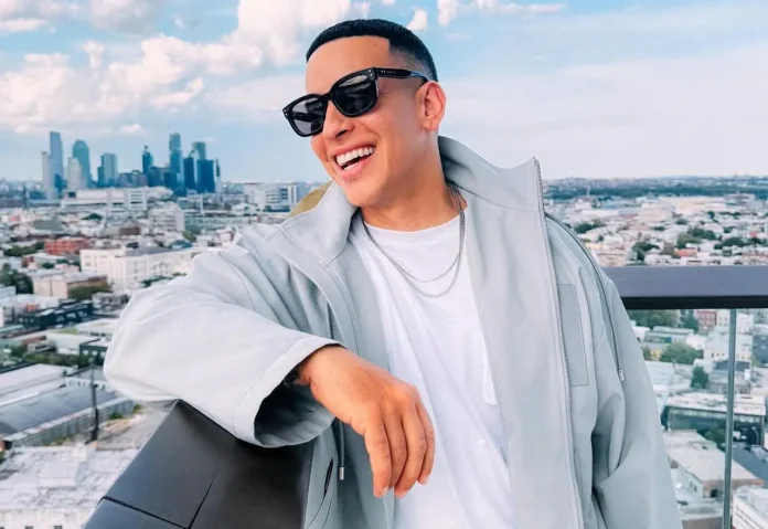 daddy-yankee-lleva-palabra-de-dios-a-reclusos-en-luisiana