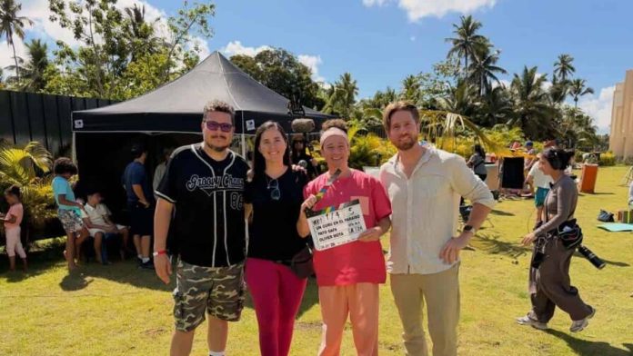 luisito-comunica-rueda-en-republica-dominicana-la-pelicula-“un-guru-en-el-paraiso”