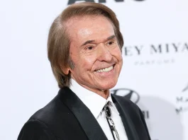 Raphael anuncia que su bioserie llegará a Netflix después del verano raphael-anuncia-que-su-bioserie-llegara-a-netflix-despues-del-verano