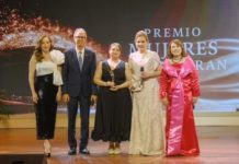 Jatnna Tavárez recibe máximo galardón del Premio Mujeres que Inspiran jatnna-tavarez-recibe-maximo-galardon-del-premio-mujeres-que-inspiran