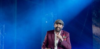 Juan Luis Guerra reúne a miles de fanáticos en Son Fusteret, Mallorca juan-luis-guerra-reune-a-miles-de-fanaticos-en-son-fusteret,-mallorca