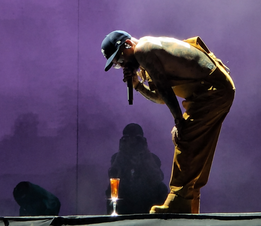 Arcángel celebra 20 años de carrera con un multitudinario concierto en Santiago, la tierra de sus padres arcangel-celebra-20-anos-de-carrera-con-un-multitudinario-concierto-en-santiago,-la-tierra-de-sus-padres