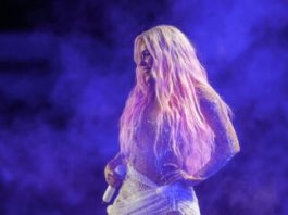Karol G dona un millón de dólares para los afectados por el terremoto en Colombia karol-g-dona-un-millon-de-dolares-para-los-afectados-por-el-terremoto-en-colombia