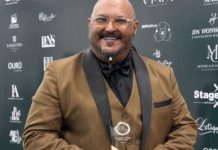 Leo Suberví gana como Mejor Orquesta para Fiestas en Premios Lawa, Ecuador leo-subervi-gana-como-mejor-orquesta-para-fiestas-en-premios-lawa,-ecuador