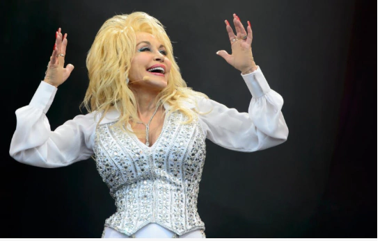aeropuerto-de-nashville-sera-rebautizado-en-honor-a-dolly-parton aeropuerto-de-nashville-sera-rebautizado-en-honor-a-dolly-parton