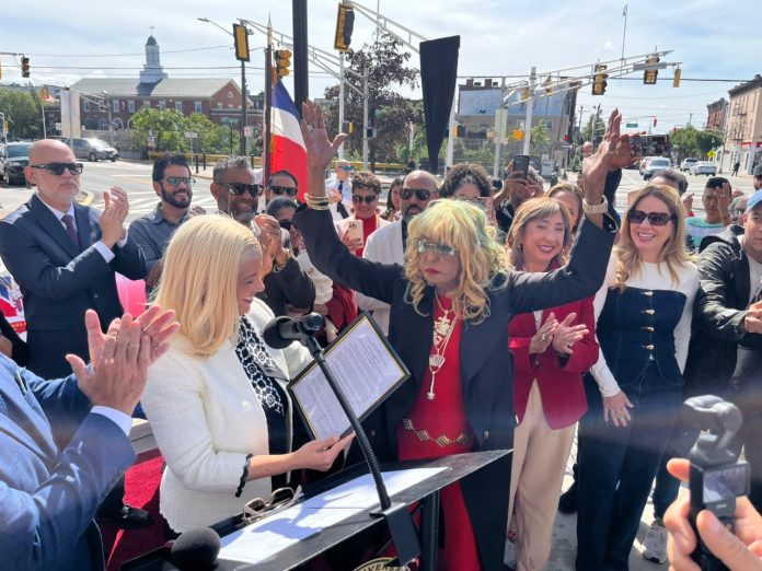 union-city-dedica-una-calle-a-fefita-la-grande-en-reconocimiento-a-su-legado-en-el-merengue-tipico union-city-dedica-una-calle-a-fefita-la-grande-en-reconocimiento-a-su-legado-en-el-merengue-tipico