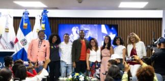 “La Familia Espejo» se estrena este lunes en televisión abierta por RTVD “la-familia-espejo»-se-estrena-este-lunes-en-television-abierta-por-rtvd