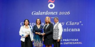 PUCMM reconoce Plataforma “Yo Soy Claro” como Mejor Campaña estratégica de posicionamiento de marca del país. pucmm-reconoce-plataforma-“yo-soy-claro”-como-mejor-campana-estrategica-de-posicionamiento-de-marca-del-pais.